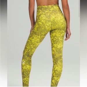 Lululemon Seawheeze Swift Speed High-Rise Tight 28"
Last Sparks Serpentine sz 0